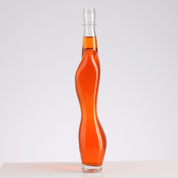 Enhancing Modern Packaging with Premium Glass Bottles and Sustainable Custom Solutions
