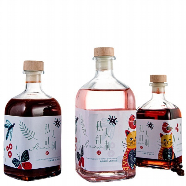 Elevate Your Brand with Sustainable and Custom Glass Bottle Solutions