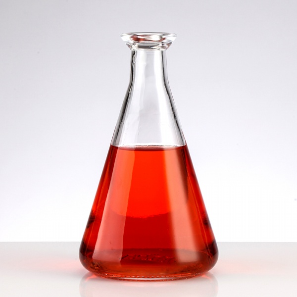 Elevate Your Brand with Premium, Eco-Friendly, and Customizable Glass Bottles